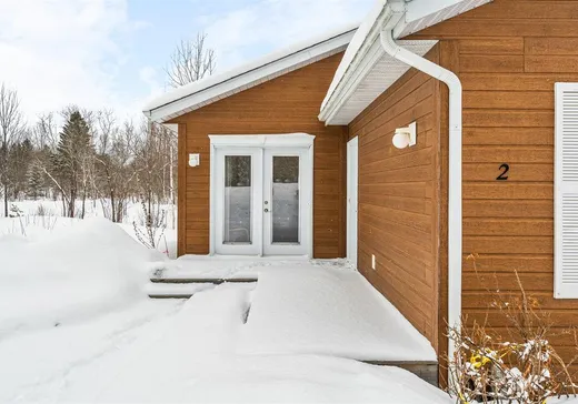 Maison à vendre - 2 Rue Jocelyne, St-Etienne-De-Bolton, J0E 2E0
