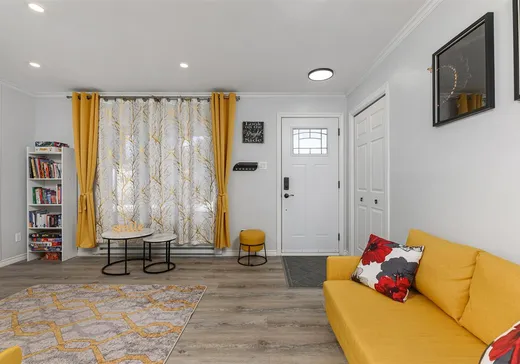 House for sale - 975 Rue Latour, St-Hubert, J3Y 6X9