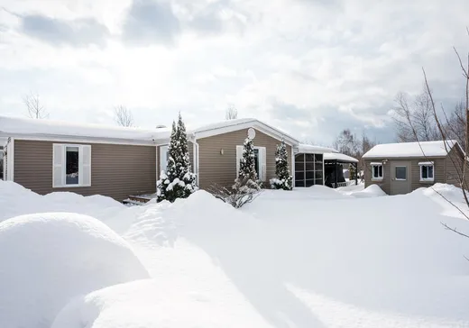 House for sale - 315 Route 112, St-Etienne-De-Bolton, J0E 2E0