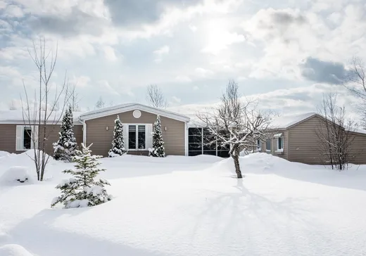 House for sale - 315 Route 112, St-Etienne-De-Bolton, J0E 2E0