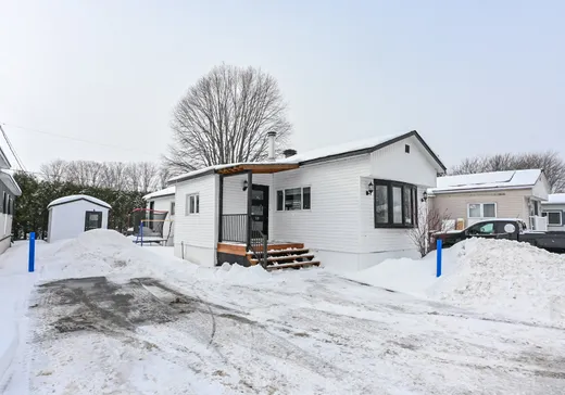 Maison à étages à vendre - 539 27e avenue du Domaine, Sainte-Marthe-sur-le-Lac, J0N1P0