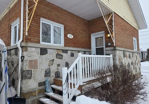 Bungalow à vendre - 2055 Rue St-Laurent, Drummondville, J2B7A9