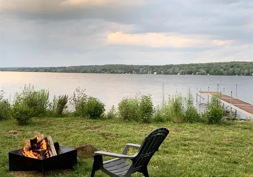 Bungalow for sale - 154 Rue Bernard, Magog, J1X3W5