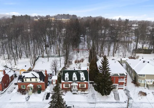 Two or more stories for sale - 1581 Rue Durham, Sherbrooke, J1J1L8