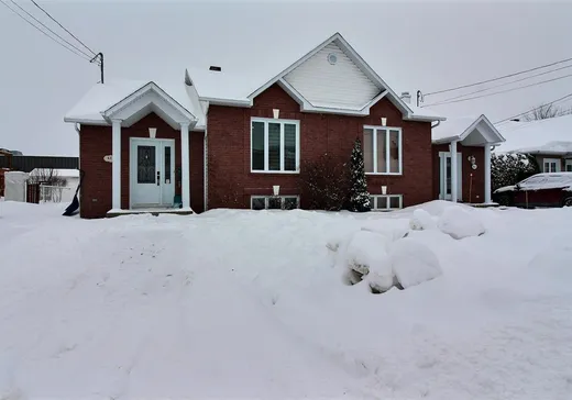 Bungalow à vendre - 616 Av. des Pommiers, Sainte-Marie, G6E3S3