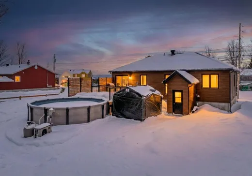 Maison à vendre - 225 Rue Principale, Saint-Thuribe, G0A 4H0