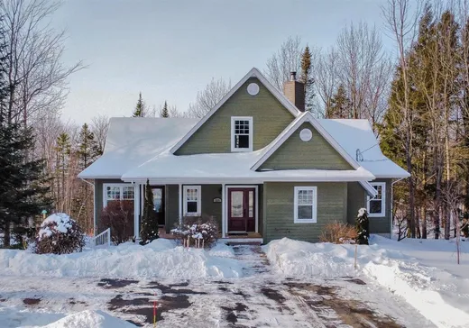 Two or more stories for sale - 237 Ch. du Hameau, Asbestos, J0A1L0