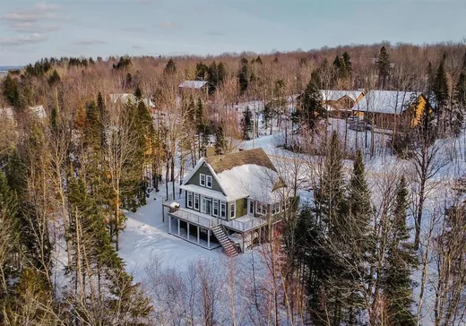 House for sale - 237 Ch. du Hameau, Asbestos, J0A 1L0