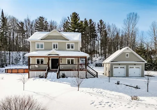 Maison à étages à vendre - 6 Rue Armand, Coaticook, J0B1L0