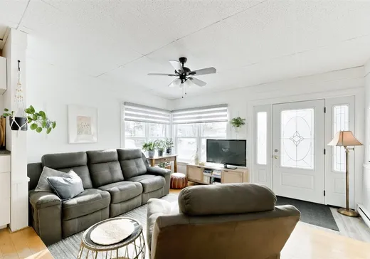 House for sale - 81 Rue de la Chapelle, Asbestos, J0A 1K0