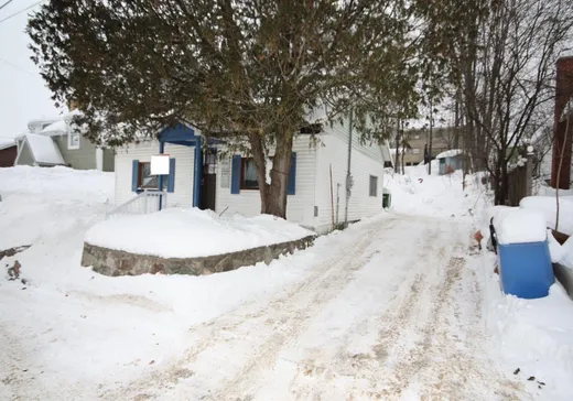 Maison à vendre - 296 Rue Park, Lachute, J8H 3A3