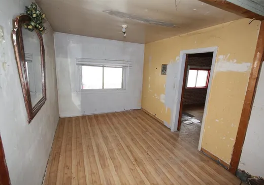 Maison à vendre - 296 Rue Park, Lachute, J8H 3A3