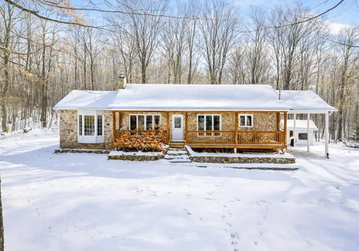 Maison à vendre - 622 Ch. du Lac-Bertrand, St-Hippolyte, J8A 1C4