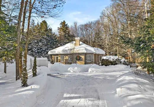 Maison à étages à vendre - 990 Rue François-Cazal, Saint-Jérôme, J7Y4Z2