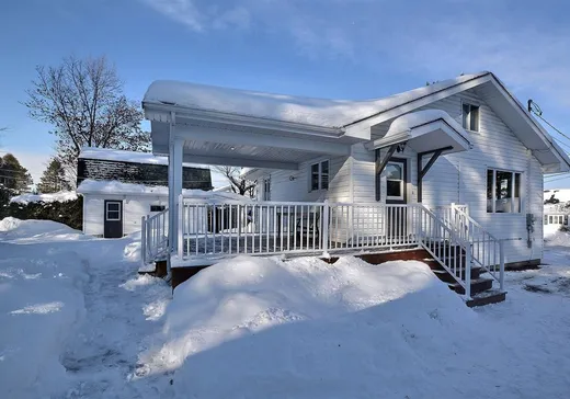 Maison à vendre - 194 Rue Dusseault, Val des Sources, J1T 3M7