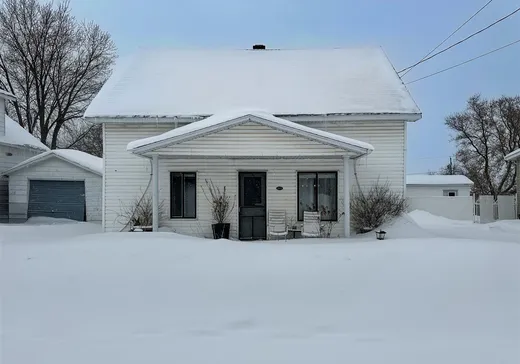 Maison à vendre - 265 Rue Racine E., Plessisville, G6L 4V4