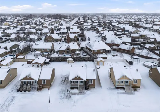 Maison à vendre - 2440 Rue du Chancelier, Drummondville, J2B 0M3