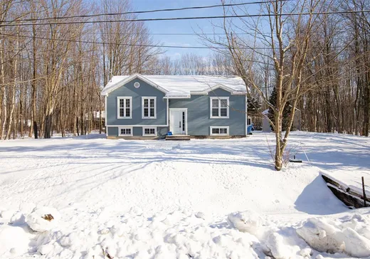 Bungalow à vendre - 212 Rue des Cerfs, Farnham, J2N3C6