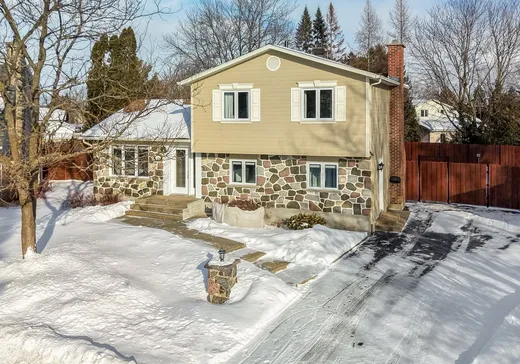 Two or more stories for sale - 265 Rue Demers, Beloeil, J3G4Y6