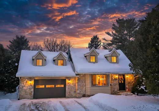 Two or more stories for sale - 1019 Rue de la Mairie, Blainville, J7C3B6