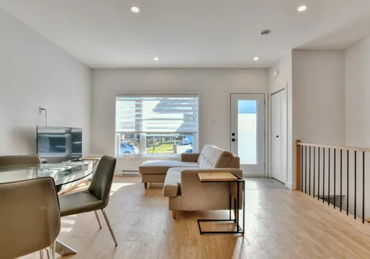 Maison à vendre - 8360 Rue St-Jacques, Mirabel, J7N 1Z2