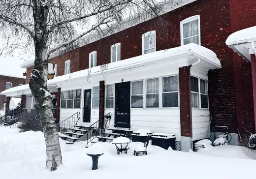 Two or more stories for sale - 9 Rue Stevenson, Salaberry-de-Valleyfield, J6S3X9