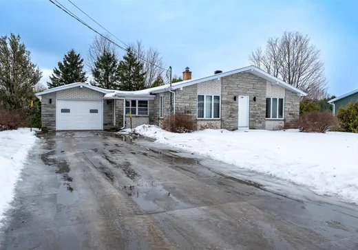 Bungalow à vendre - 385 Boul. St-Pierre, St-Raphael-de-Bellechasse, G0R4C0