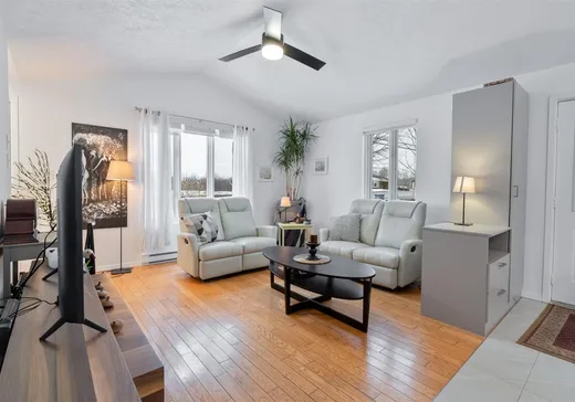 Maison à vendre - 385 Boul. St-Pierre, St-Raphael-de-Bellechasse, G0R 4C0