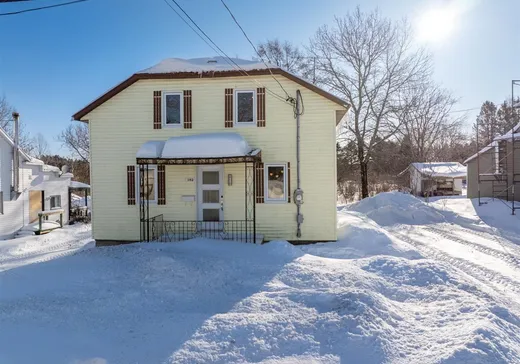 Maison à étages à vendre - 182 Rue St-Denis, St-Ubalde, G0A4L0