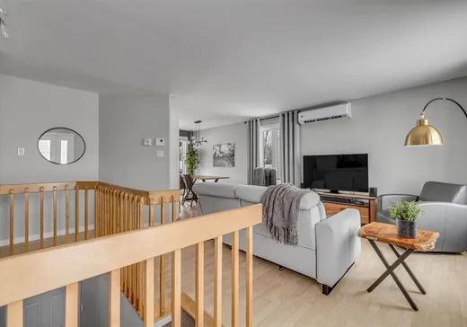 Maison à vendre - 584 Rue de l'Épilobe, Ville de Québec, G3G 3C6