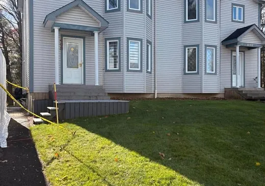 Maison à vendre - 408 Boul. J.-André-Deragon, Cowansville, J2K 3T9
