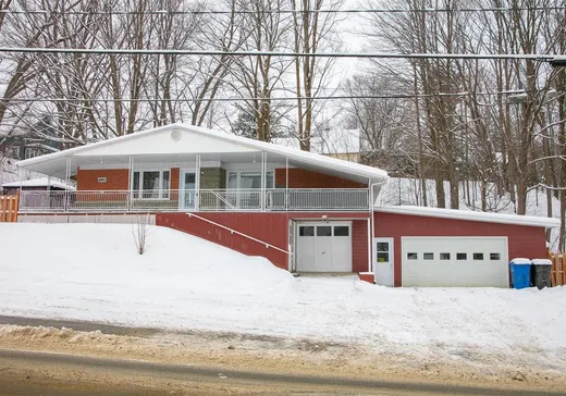 Bungalow à vendre - 876 Rue Child, Coaticook, J1A2C7