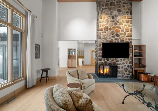 Maison à vendre - 271 Rue de Grenoble, Sainte-Adèle, J8B 2Z3