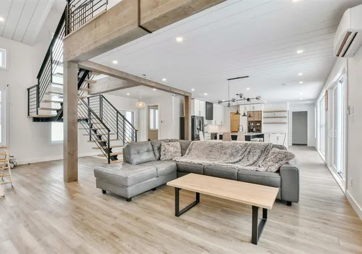 Maison à vendre - 4 Rue St-Christophe, Gore, J0V 1K0