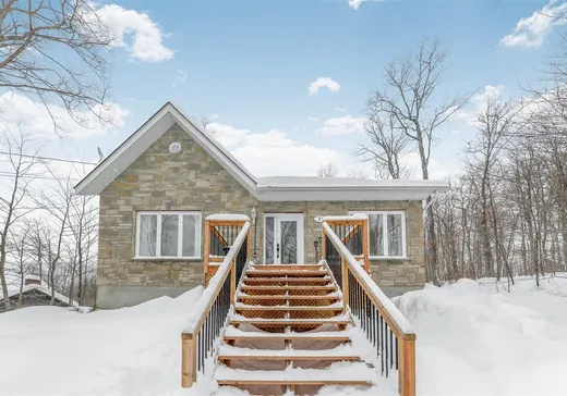 Maison à vendre - 21 154e Avenue, St-Hippolyte, J8A 0B1