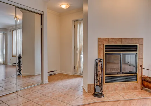 Condo à vendre - 2345 Rue du Dr-Noël-Varin, Saint-Eustache, J7R 7G7