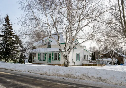 Maison à étages à vendre - 9250 Av. Royale, Sainte-Anne-de-Beaupré, G0A3C0