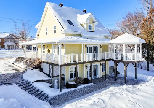 Maison à vendre - 341 Rue Woodbine, Lachute, J8G 0A2