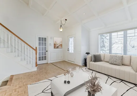 Maison à vendre - 592 Ch. des Patriotes N., Mont-Saint-Hilaire, J3H 3J1