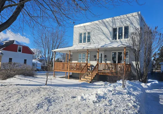 Maison à étages à vendre - 1197 Rue Notre-Dame, Saint-Jean-sur-Richelieu, J3W3W1
