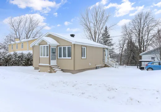 Maison à étages à vendre - 724 Ch. de la Baie, Rigaud, J0P1P0