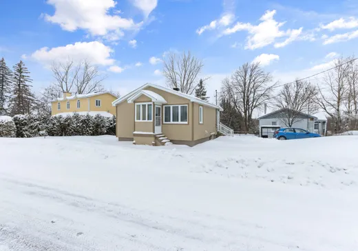Maison à vendre - 724 Ch. de la Baie, Rigaud, J0P 1P0