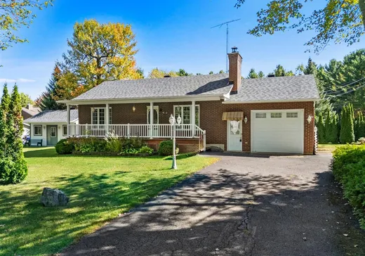 Maison à vendre - 26 Rue Montmigny, St-Nicephore, J2A 3R4