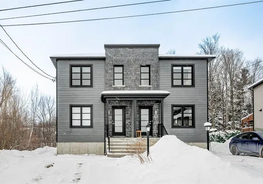 Two or more stories for sale - 70 Rue Raymond-Auger, Sherbrooke, J1C0W7