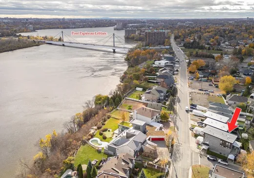 Maison à vendre - 2475 Boul. Lévesque E., Laval (Duvernay), H7E 2N4