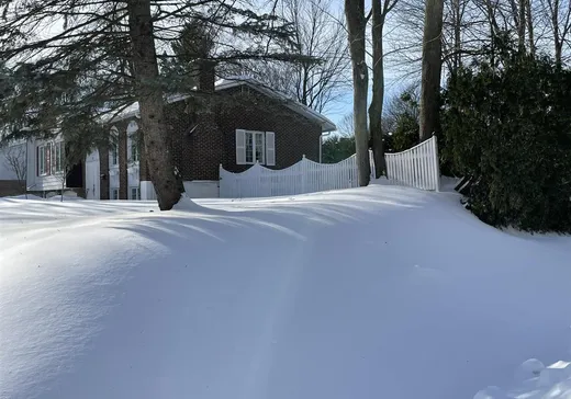 House for sale - 28 Av. de Vouziers, Lorraine, J6Z 3H6