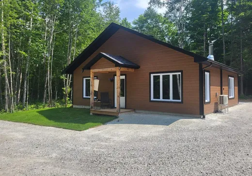 Bungalow for sale - 153 Ch. Roy, Val Morin, J0T2T0