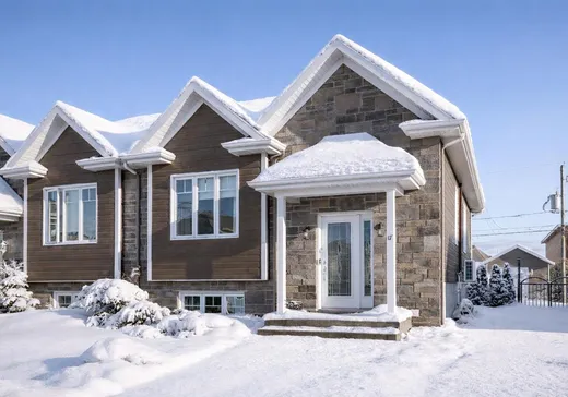 Bungalow for sale - 17 Rue des Grenats, St-Henri-de-Levis, G0R3E0