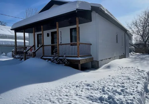 Maison à vendre - 114 Rue des Pins, Saint-Jérôme, J7Z 1C7