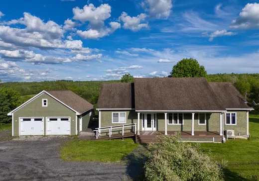 Bungalow à vendre - 3400 Ch. de Capelton, Magog, J0B2C0